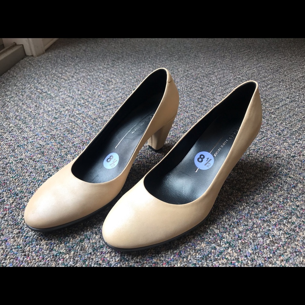 Ecco Danish Design Tan Heels